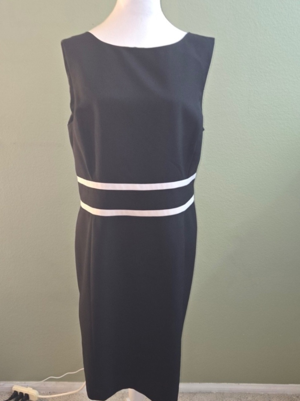 Evan Picone Black Label Black & Cream Midi Dress